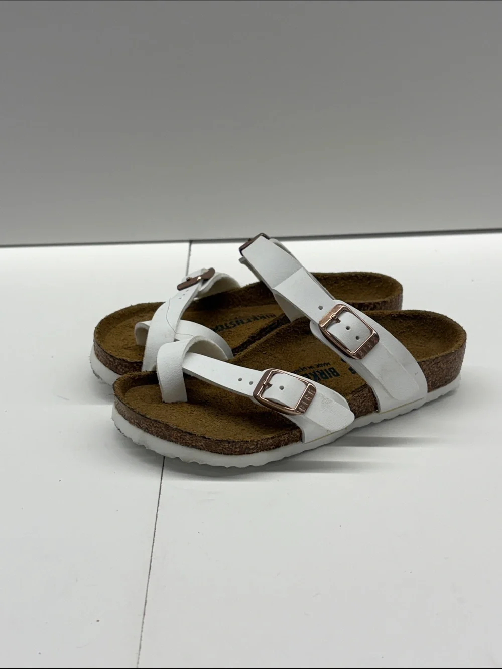 NEW Birkenstock Kids White Buckle Cork Footbed Sandals Size 9-9.5